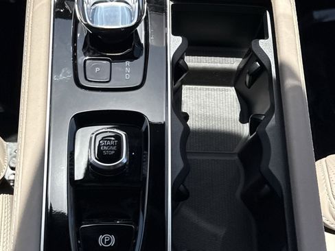 New 2026 Volvo XC90 T8 Ultra w/ Protection Package Premier image 31