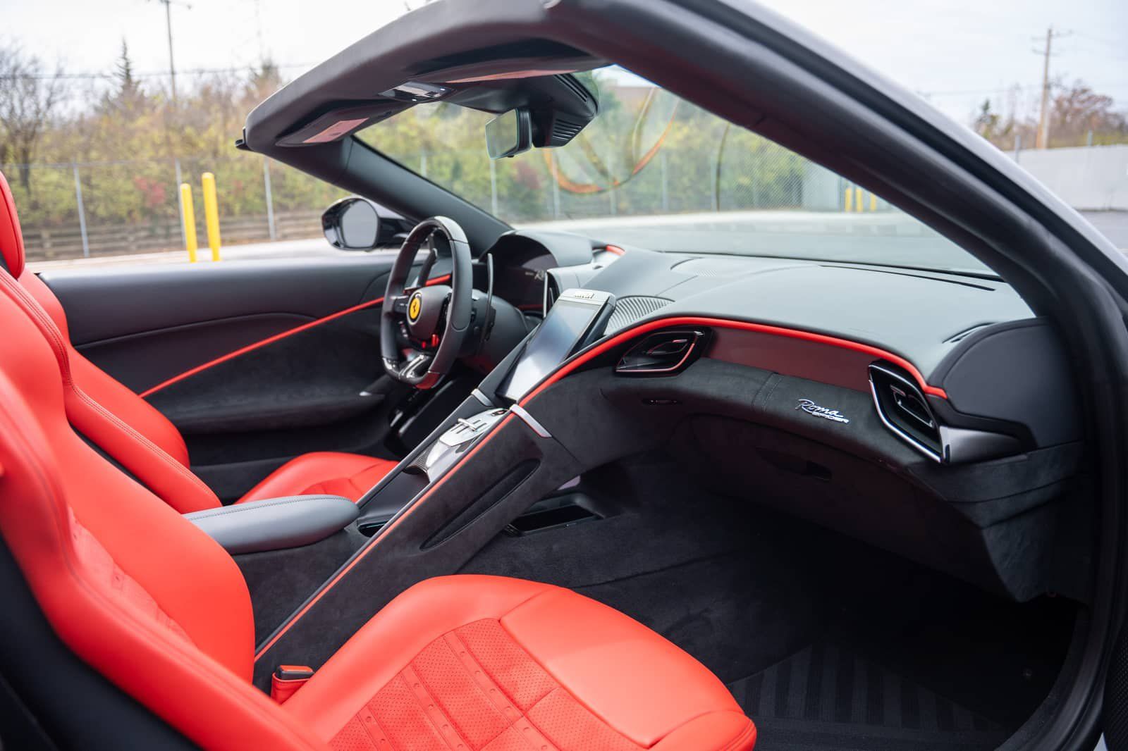 Used 2025 Ferrari Roma Spider RWD image 23