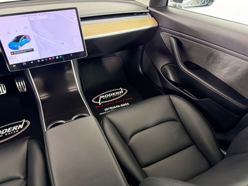 Used 2019 Tesla Model 3 Standard Range Plus RWD image 37