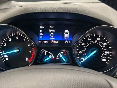 Used 2017 Ford Escape Titanium w/ Equipment Group 301A FWD image 17