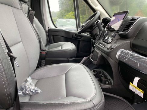 Used 2025 RAM ProMaster 3500 w/ Quick Order Package 22H SLT+ FWD image 24