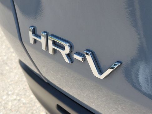 Used 2025 Honda HR-V Sport image 9
