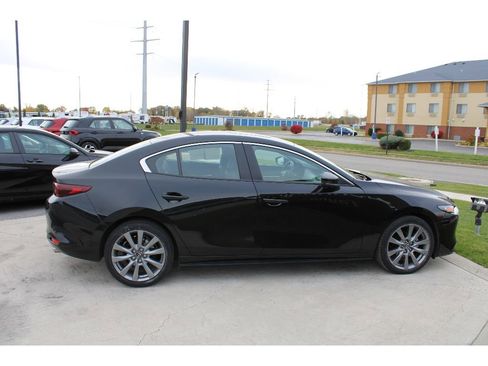 Used 2024 MAZDA MAZDA3 s image 5