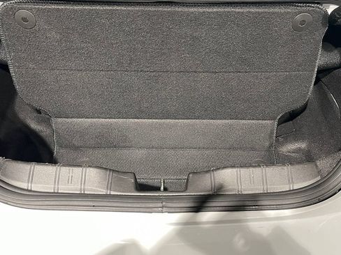 Used 2019 Chevrolet Camaro LT RWD image 40