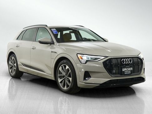 Used 2021 Audi e-tron Premium Plus w/ Premium Plus Package image 7