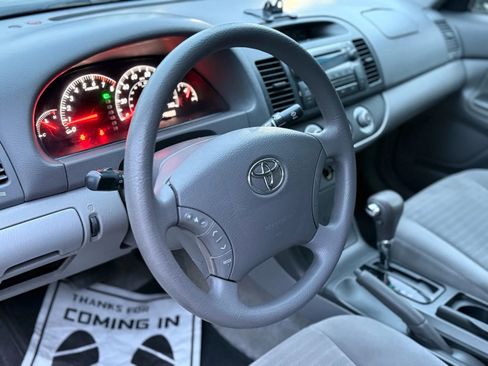 Used 2005 Toyota Camry LE image 12