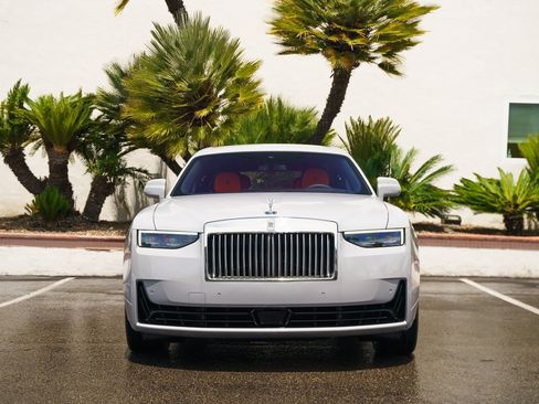 New 2025 Rolls-Royce Ghost image 5