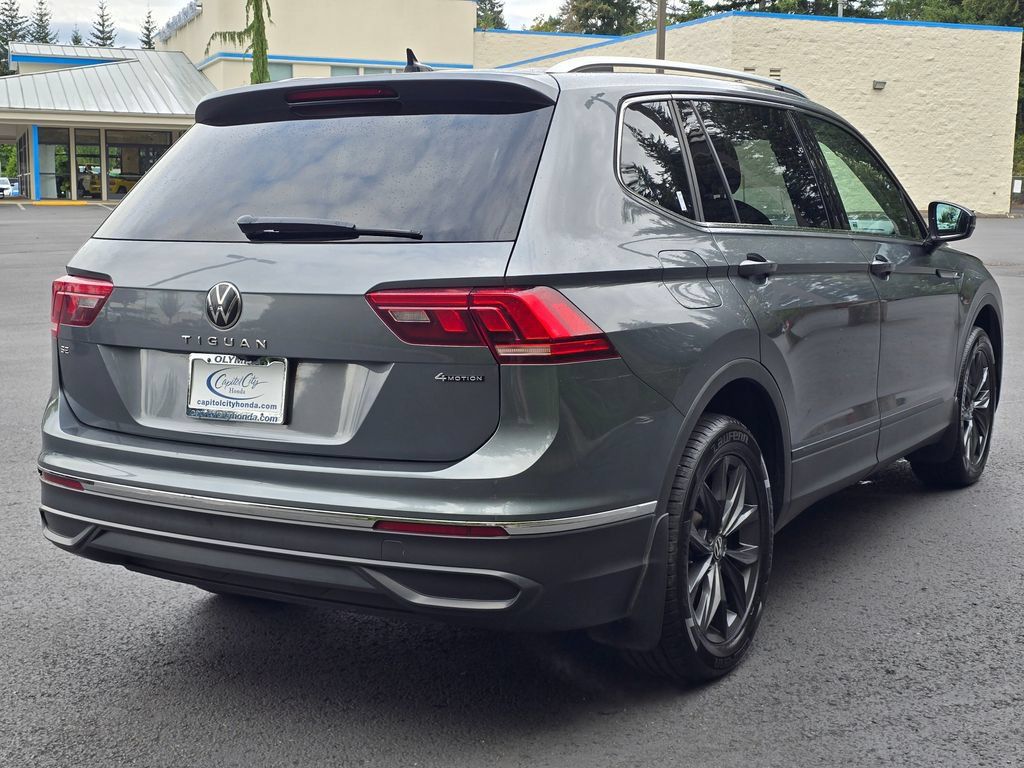 Used 2022 Volkswagen Tiguan SE AWD/4WD image 27