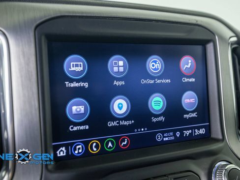 Used 2022 GMC Sierra 3500 Denali w/ Technology Package AWD/4WD image 19
