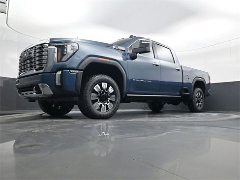 New 2026 GMC Sierra 3500 Denali w/ Denali Reserve Package image 21