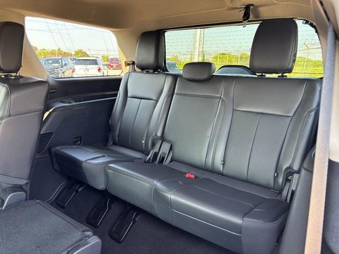 Used 2023 Ford Expedition XLT AWD/4WD image 13