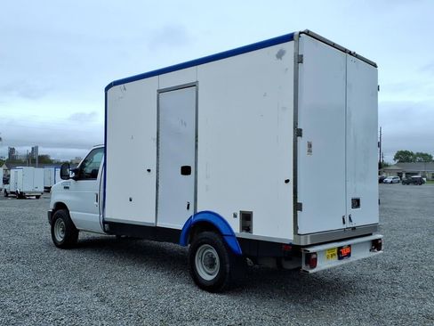 Used 2024 Ford E-350 and Econoline 350 Super Duty w/ Power Windows & Locks Group RWD image 8