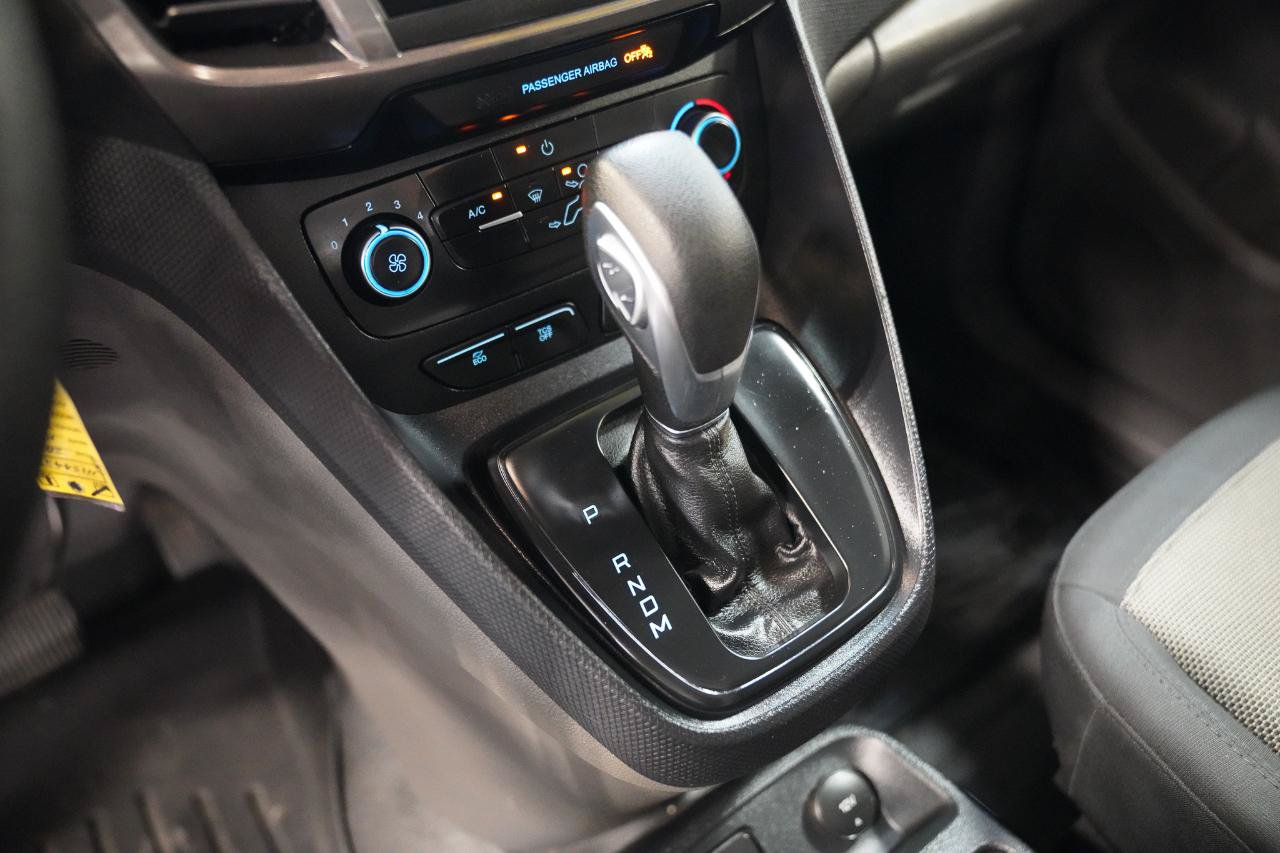 Used 2022 Ford Transit Connect XL FWD image 31