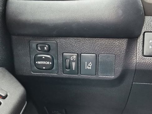 Used 2017 Toyota RAV4 XLE w/ All Weather Liner Package AWD/4WD image 17