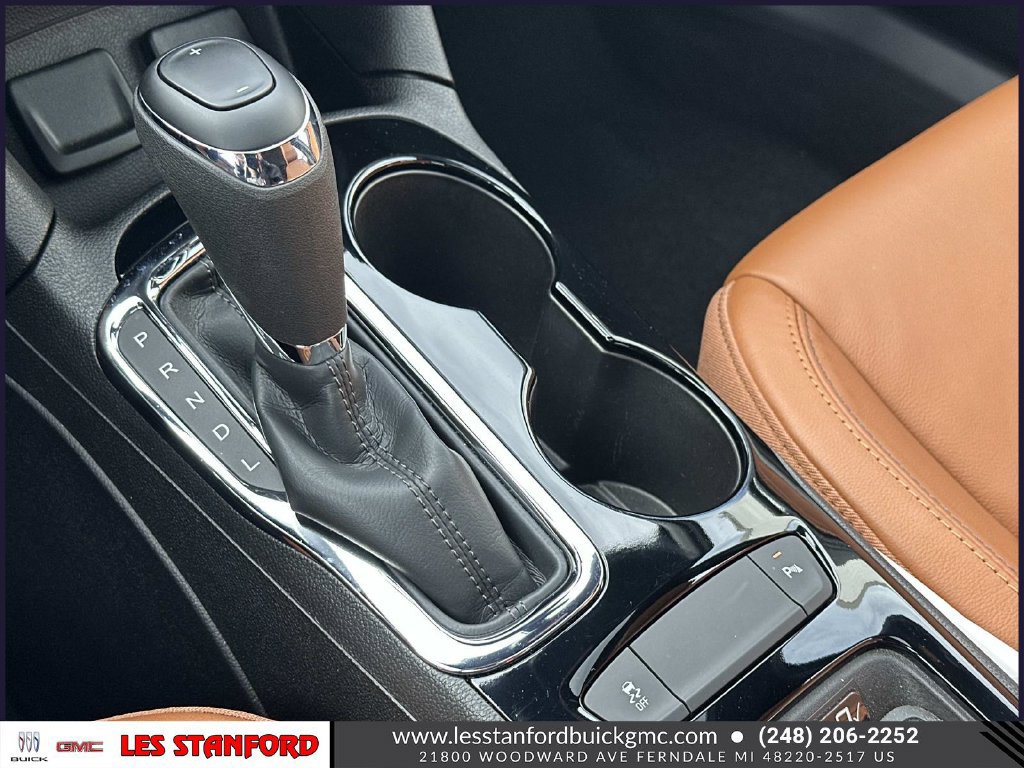 Used 2017 Chevrolet Cruze Premier FWD image 32