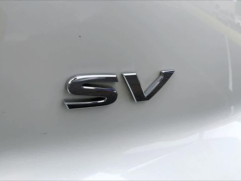 Used 2024 Nissan Pathfinder SV FWD image 10