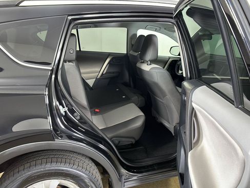 Used 2013 Toyota RAV4 LE AWD/4WD image 16