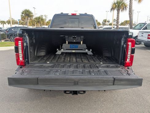Used 2023 Ford F450 Lariat image 13