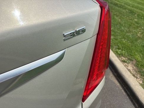 Used 2017 Cadillac XT5 FWD w/ LPO, Wheel Lock Package image 48