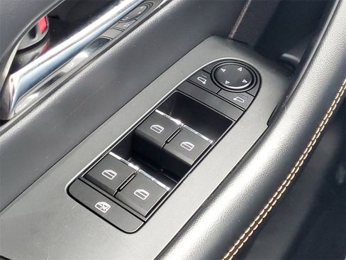 Used 2025 MAZDA CX-70 Plug-In Hybrid w/ Premium Pkg image 19