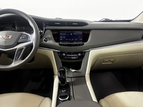 Used 2022 Cadillac XT5 Premium Luxury image 28