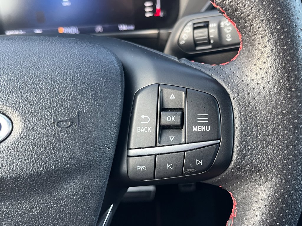 Used 2023 Ford Escape ST-Line w/ Tech Pack #1 FWD image 21