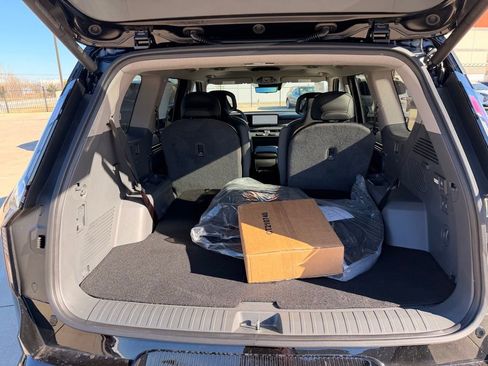 New 2026 Kia EV9 Land image 25