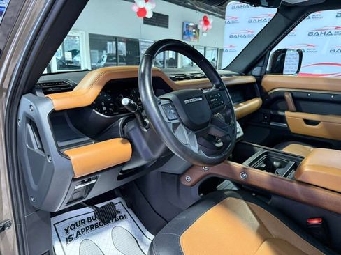 Used 2024 Land Rover Defender 110 X-Dynamic SE image 42