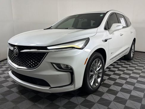 Used 2023 Buick Enclave Avenir w/ Trailering Package, 5000 lbs. image 3