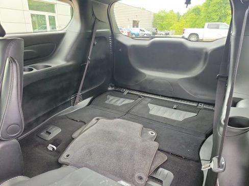 Used 2024 Chrysler Pacifica Limited FWD image 30
