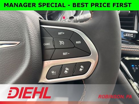 New 2026 Chrysler Pacifica Pinnacle image 34