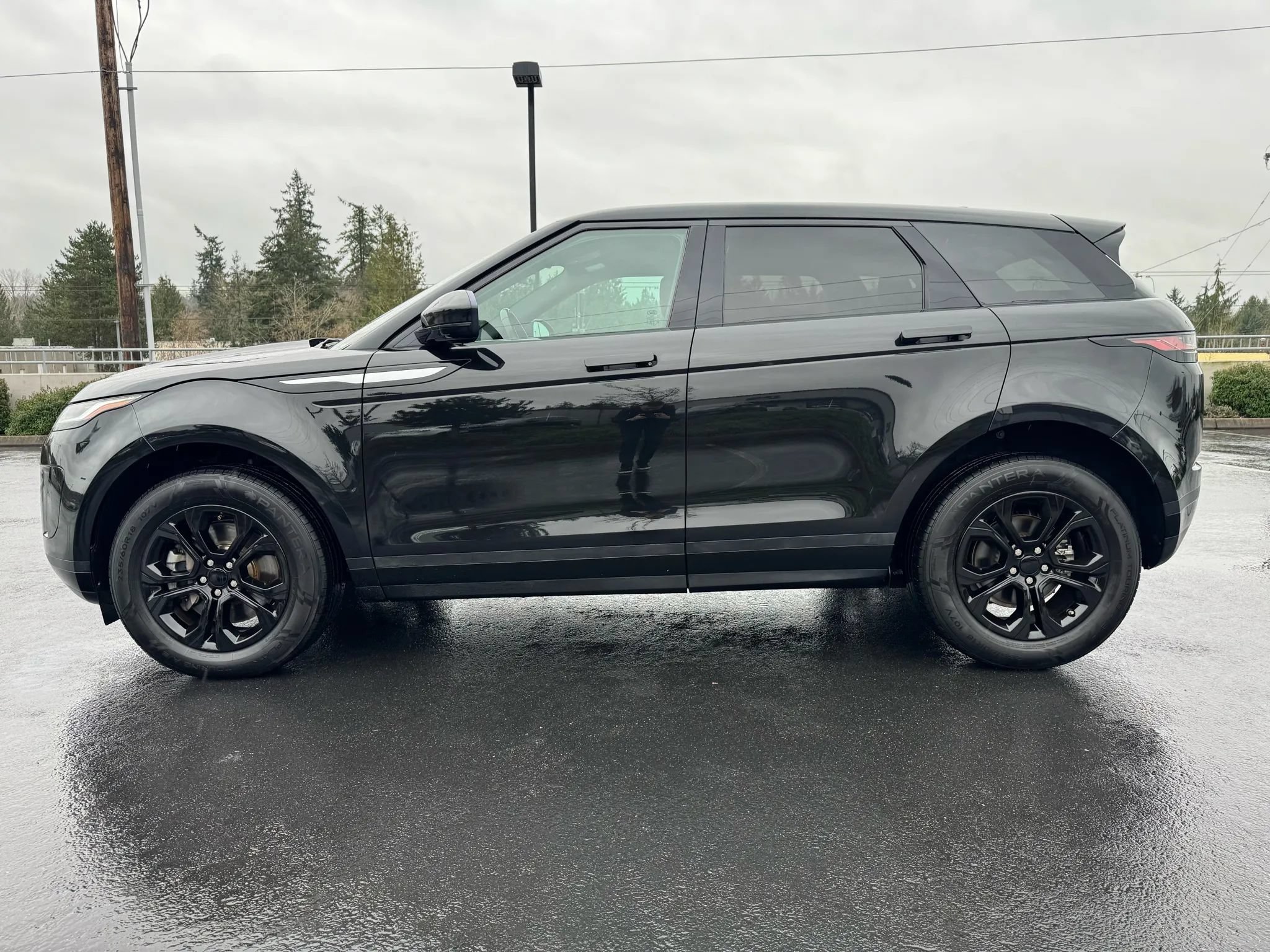 Used 2020 Land Rover Range Rover Evoque S AWD/4WD image 6