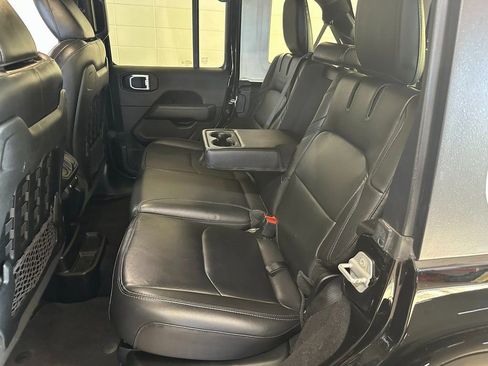 Certified 2021 Jeep Wrangler Unlimited Rubicon 4xe w/ Steel Bumper Group image 33