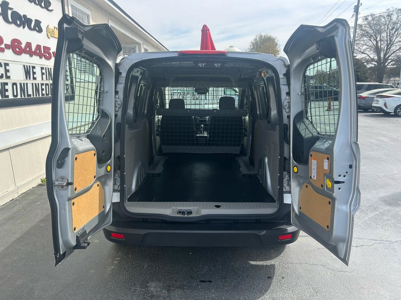 Used 2023 Ford Transit Connect XLT FWD image 28