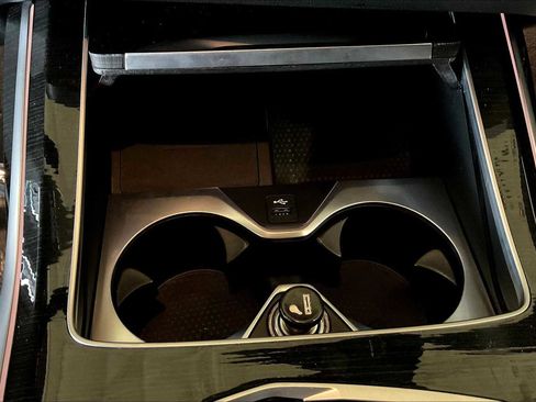 Used 2023 BMW X7 xDrive40i w/ M Sport Package image 30