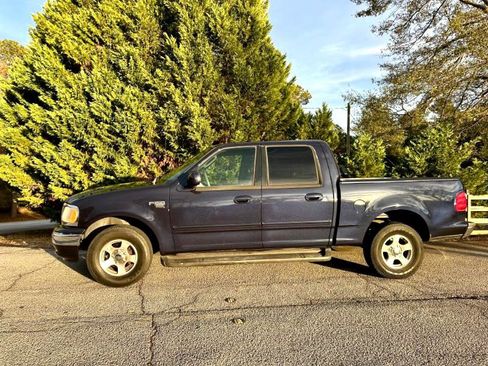 Used 2003 Ford F150 SuperCrew 2WD image 2