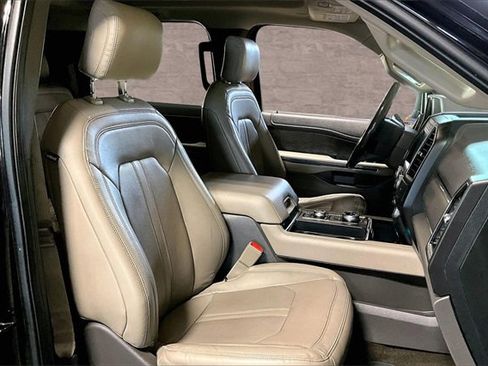 Used 2020 Ford Expedition Max Limited image 28