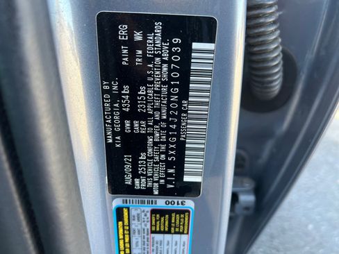 Used 2022 Kia K5 LXS image 36