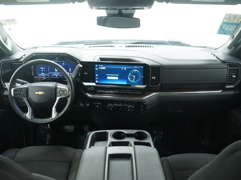 Used 2024 Chevrolet Silverado 2500 LT image 15