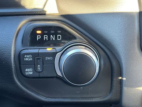 Used 2024 RAM 2500 Big Horn w/ Bed Utility Group image 10