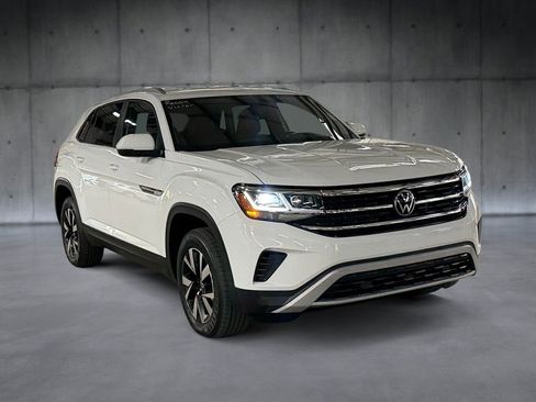Used 2023 Volkswagen Atlas Cross Sport SE image 7