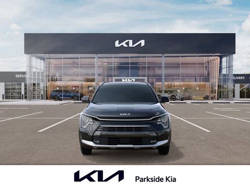 New 2025 Kia Niro SX image 2