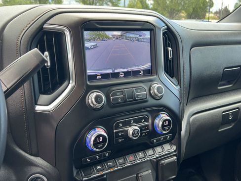 Used 2022 GMC Sierra 1500 AT4 w/ AT4 Premium Package AWD/4WD image 38