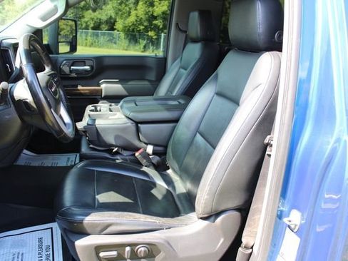 Used 2022 GMC Sierra 3500 SLE w/ SLE Convenience Package image 24