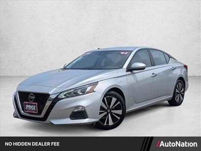 Used 2022 Nissan Altima 2.5 SV