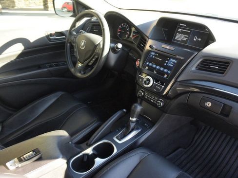 Used 2019 Acura ILX image 32