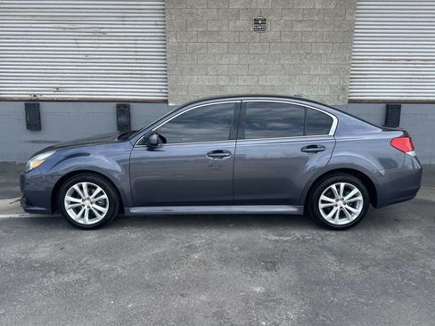 Used 2014 Subaru Legacy 2.5i Premium image 5