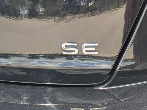 Used 2024 Volkswagen Jetta SE FWD image 15