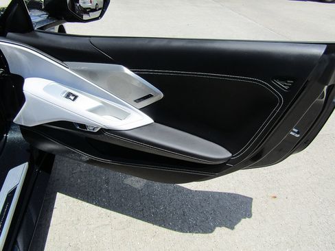 Used 2024 Chevrolet Corvette Stingray Premium Cpe w/ Z51 Performance Package RWD image 14