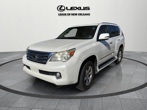 Used 2013 Lexus GX 460 image 2